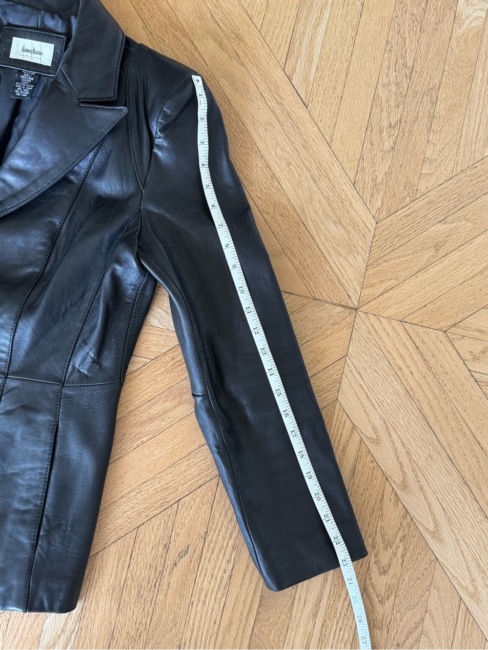 Neiman Marcus Exclusive Lamb Leather Blazer Jacket - Picture 9 of 9